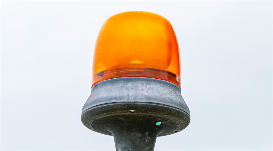 禁止涉毒艺人复出未剥夺其劳动权