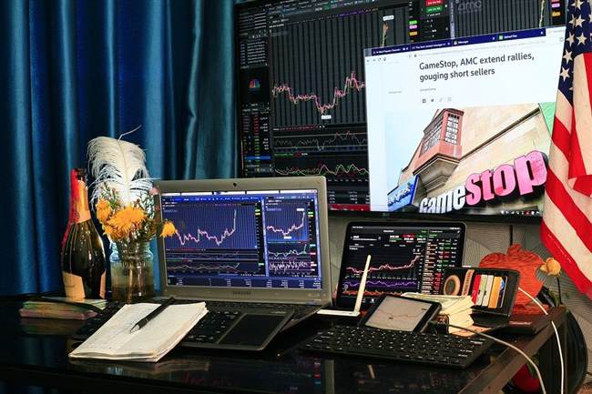 科技赋能,养老变“享老”!第33届广博会揭开未来银发生活的温暖模样