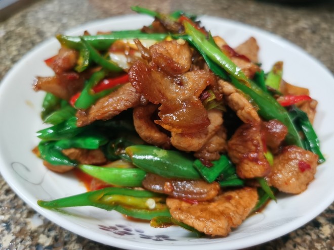 今天上午梅州南部有中雨局部大雨