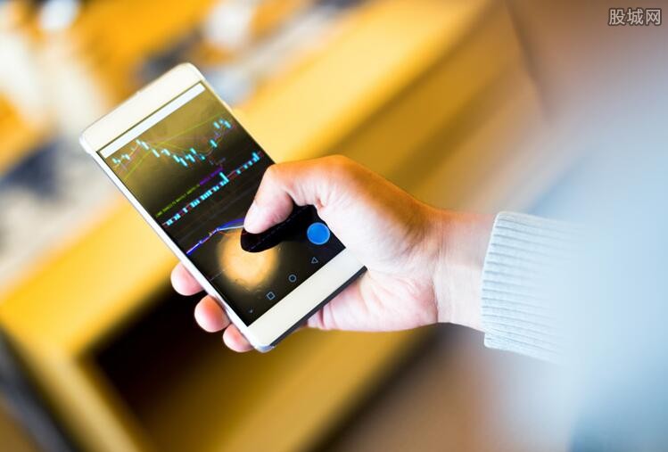 泽连斯基与特朗普通话,讨论追加对俄制裁和保护乌领空方案